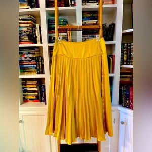 Banana Republic-Golden Yellow Pleated Midi Skirt
